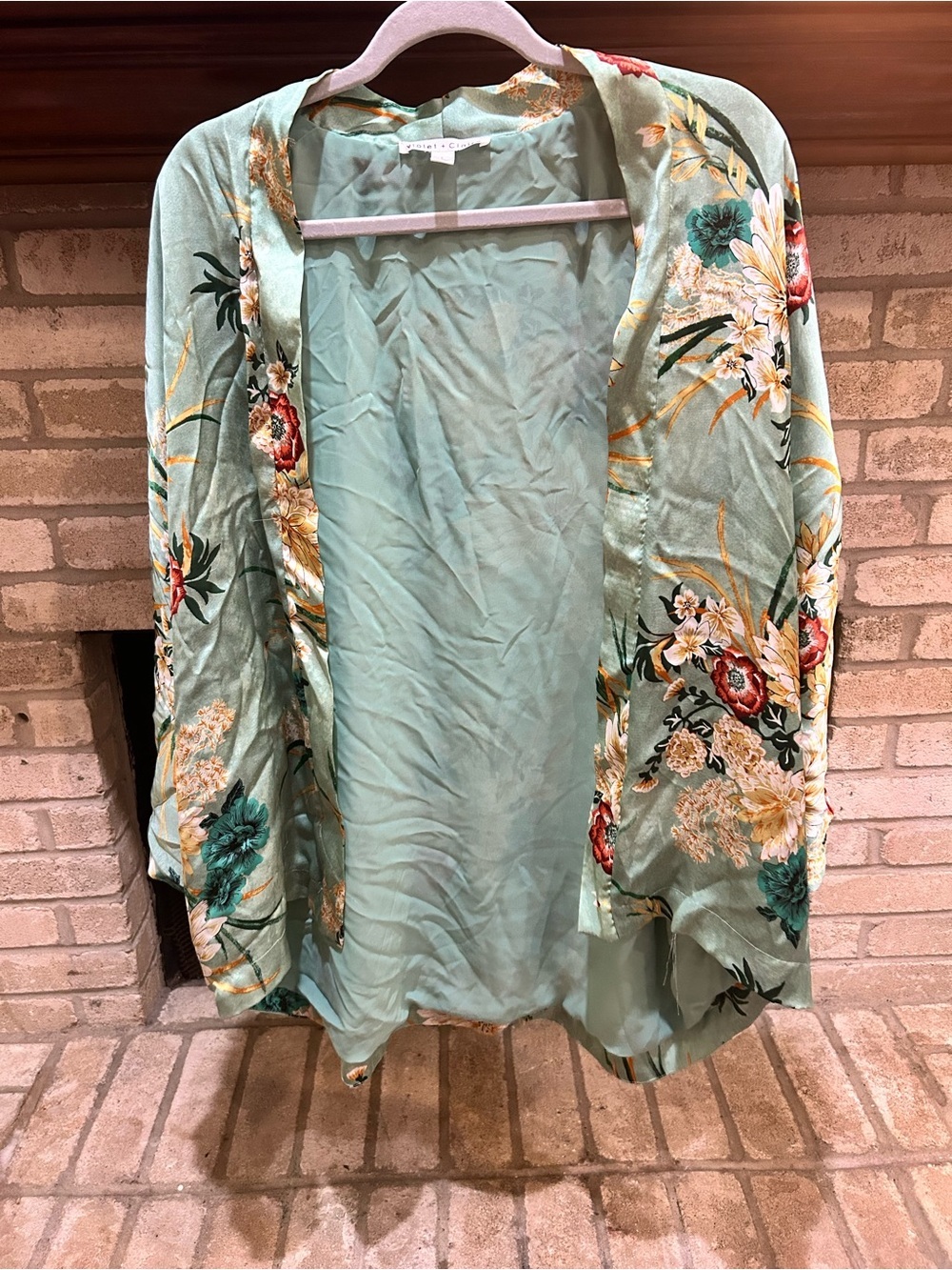 Violet & Claire Light Green Floral Open-Front Kimono Jacket
